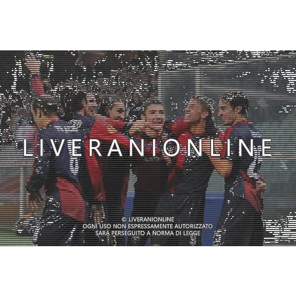 Genoa - Lille Uefa Europa League 2009/2010 5-11-2009 Genova Nella foto: Abbracci Esultanza di Hernan Crespo dopo il gol ©Alessandro Falzone/Agenzia Aldo Liverani Sas