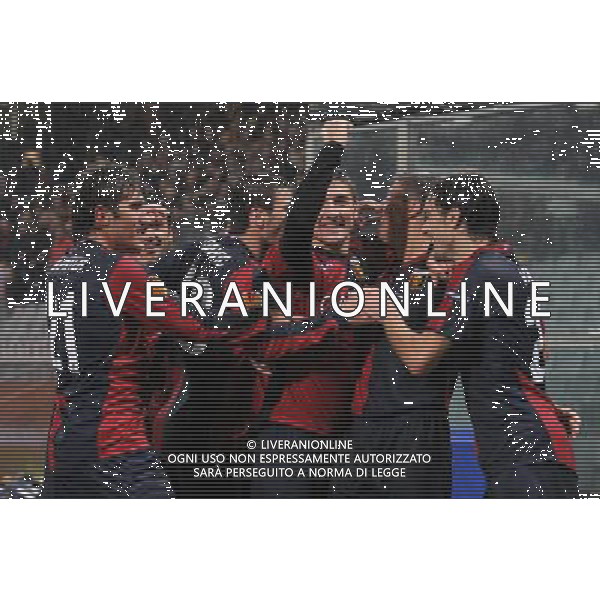 Genoa - Lille Uefa Europa League 2009/2010 5-11-2009 Genova Nella foto: Abbracci Esultanza di Hernan Crespo dopo il gol ©Alessandro Falzone/Agenzia Aldo Liverani Sas