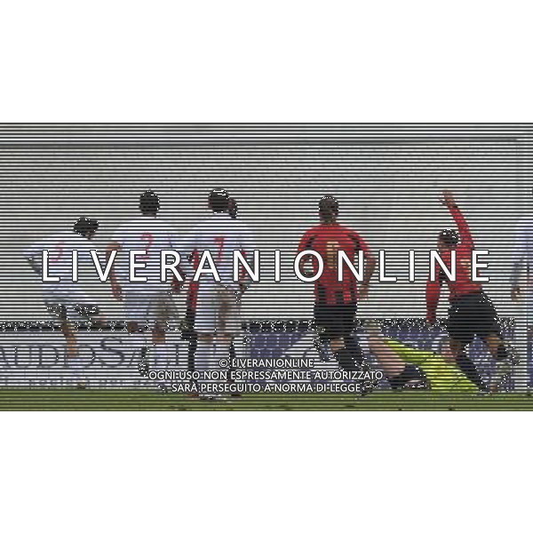 Lega Pro 1¡ Divisione Girone A 2009/2010 12¡Giornata Varese - 08.11.2009 Varese-Sorrento Nella Foto:BUZZEGOLI GOL /Ph.Vitez-Ag. Aldo Liverani