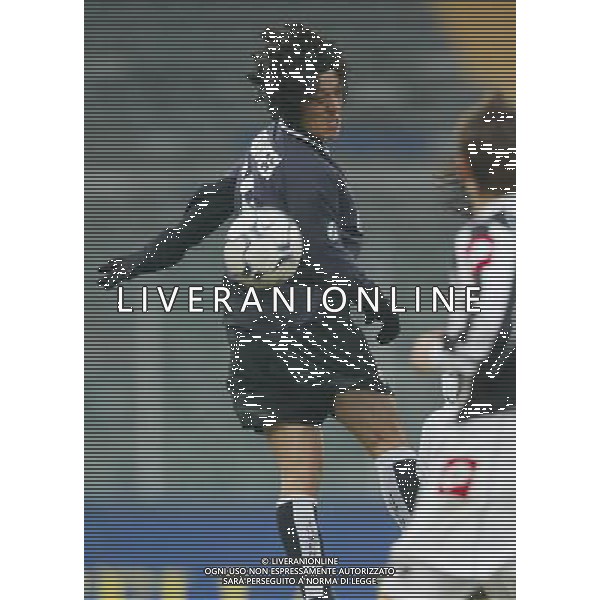 torino 18/12/2003 coppa italia ottavi ritorno juventus - siena nella foto camoranesi mauro ag aldo liverani/venezia