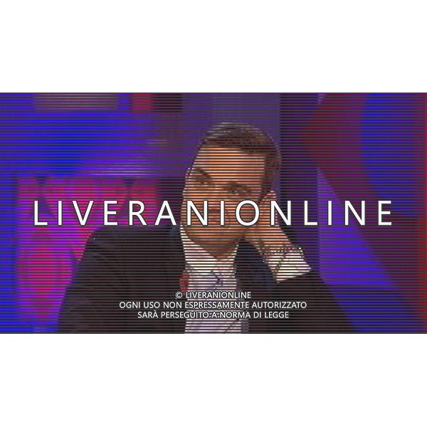 06.11.09 Friday Night with Jonathan Ross - Series 17, Episode 10. Pictured: Robbie Williams © PLANET PHOTOS - Ag. Aldo Liverani sas ITALY ONLY 
