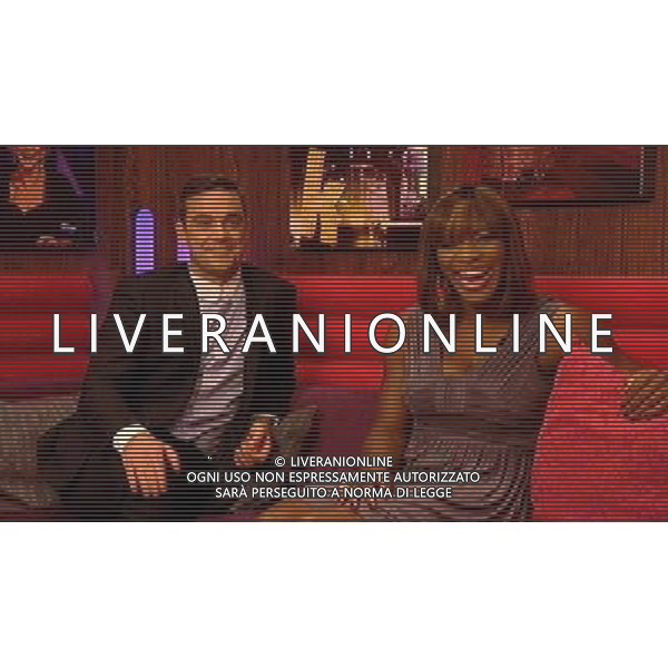 06.11.09 Friday Night with Jonathan Ross - Series 17, Episode 10. Pictured: Robbie Williams and Serena Williams © PLANET PHOTOS - Ag. Aldo Liverani sas ITALY ONLY 