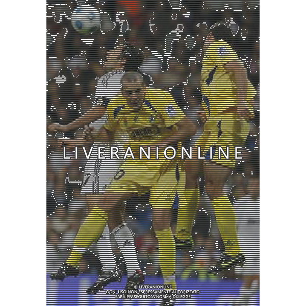 MADRID, Spain (10/11/09).- Spansih CUP, Real Madrid vs Alcorcon. Raul Gonzalez and Gomez. © Cesar Cebolla / ALFAQUI - Ag. Aldo Liverani sas ITALY ONLY COPPA DI SPAGNA - REAL MADRID vs ALCORCON