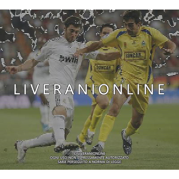 MADRID, Spain (10/11/09).- Spansih CUP, Real Madrid vs Alcorcon. Higuain © Cesar Cebolla / ALFAQUI - Ag. Aldo Liverani sas ITALY ONLY COPPA DI SPAGNA - REAL MADRID vs ALCORCON