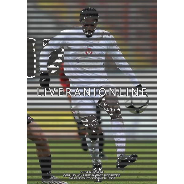 Lega Pro 1¡ Divisione Girone A 2009/2010 12¡Giornata Varese - 08.11.2009 Varese-Sorrento Nella Foto:EBAGUA OSARIMEN /Ph.Vitez-Ag. Aldo Liverani