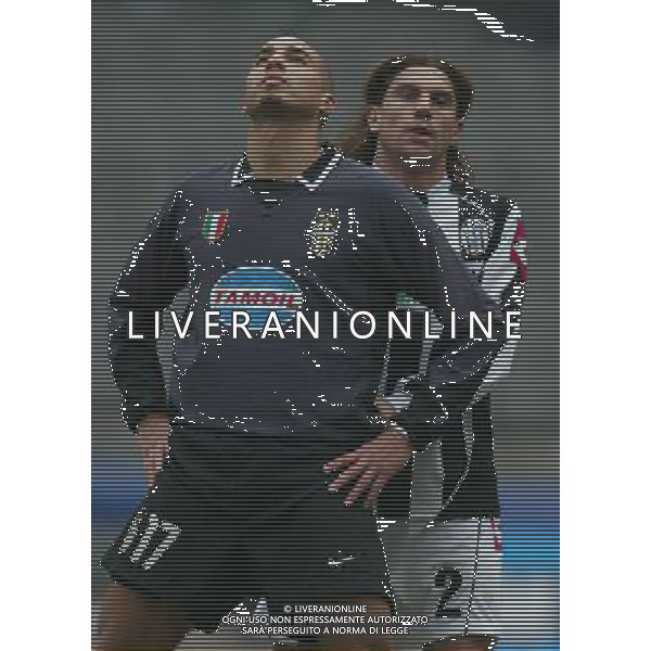 torino 18/12/2003 coppa italia ottavi ritorno juventus - siena nella foto trezeguet david ag aldo liverani/venezia