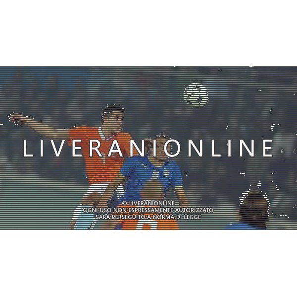 Amichevole Pescara - 14.11.2009 Italia-Olanda Nella Foto:VAN PERSIE-PALOMBO /Ph.Vitez-Ag. Aldo Liverani