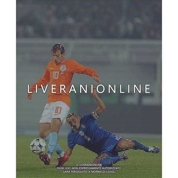 Amichevole Pescara - 14.11.2009 Italia-Olanda Nella Foto:VAN DER VAART-PALOMBO /Ph.Vitez-Ag. Aldo Liverani