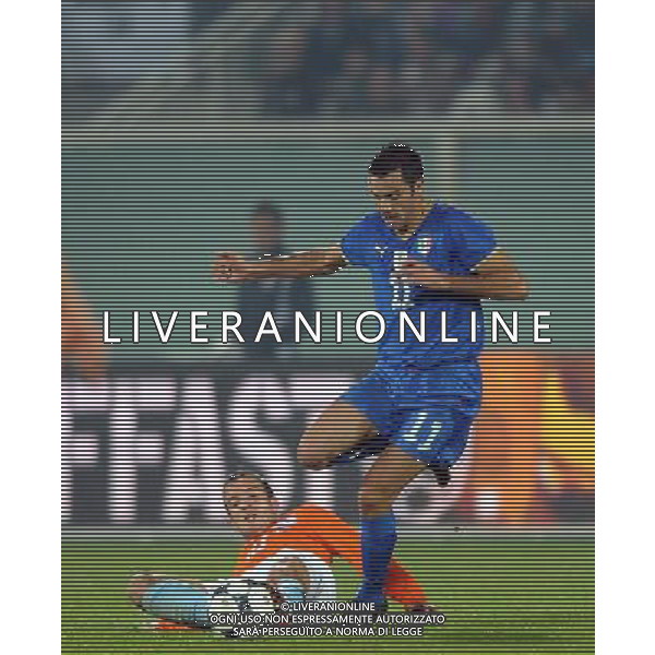 Amichevole Pescara - 14.11.2009 Italia-Olanda Nella Foto:PALLADINO-VAN DER VAART /Ph.Vitez-Ag. Aldo Liverani