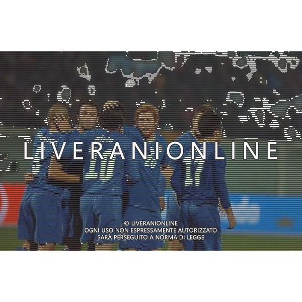 PESCARA 14/11/2009 CALCIO AMICHEVOLE ITALIA OLANDA CALCIO NELLA FOTO L\'ESULTANZA DELL\'ITALIA DOPO IL GOL DI GIAMPAOLO PAZZINI PH AG ALDO LIVERANI SAS