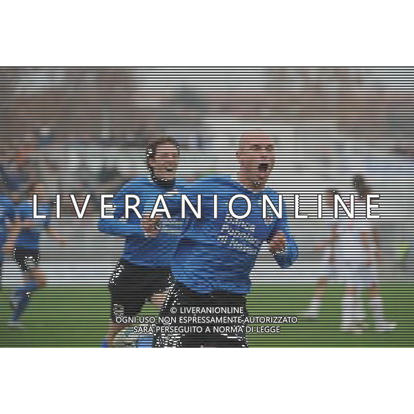 Campionato Lega PRO 1 Divisione Novara 22-11-2009 Novara - Benevento nella foto: l\'esultanza di Andrea Lisuzzo dopo il gol foto Garavaglia - ag. Aldo Liverani sas