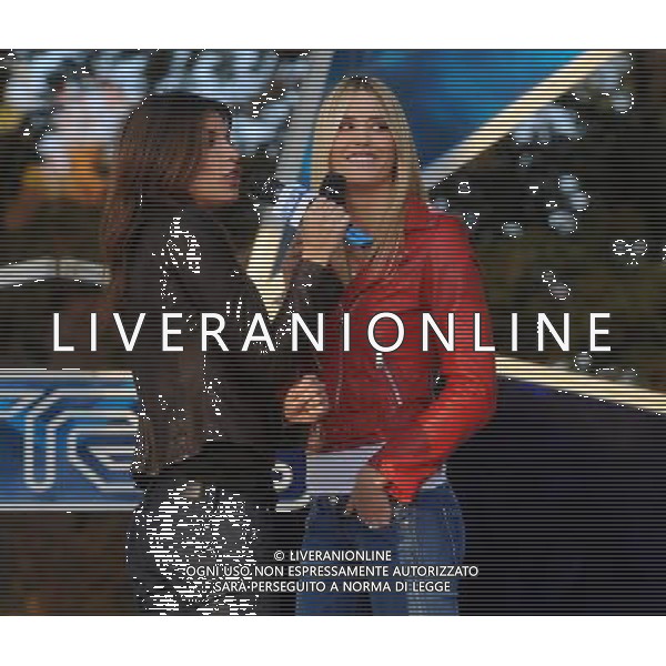 TRASMISSIONE TV: \' TRL LIVE@MTV\' ROMA - EUR NELLA FOTO: ELISABETTA CANALIS - ELENA SANTARELLI © MASSIMO BRUNI - AG ALDO LIVERANI SAS