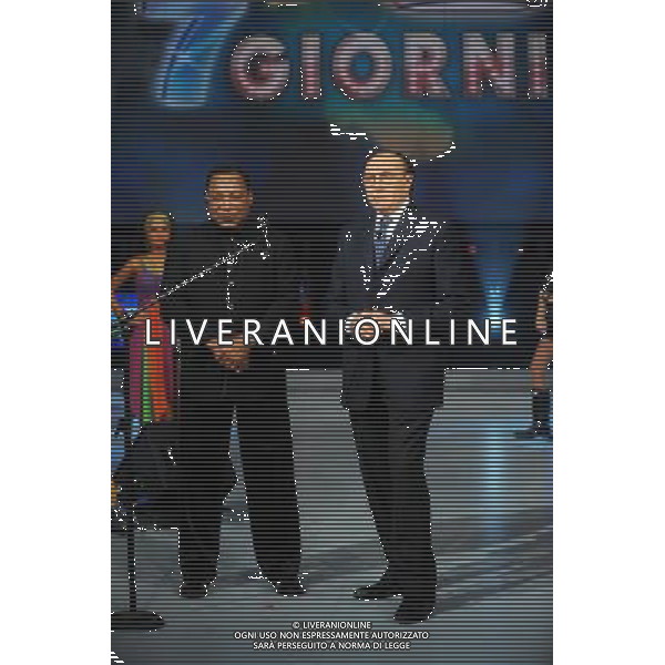 ROMA STUDI DELLA DEAR - DOMENICA IN - PUNTATA DEL 22.11.09 NELLA FOTO PIPPO BAUDO CON GEORGE BENSON © MASSIMO BRUNI - AG. ALDO LIVERANI SAS