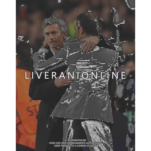 Champions League 2009/2010 Gruppo F MD5 Barcellona - 24.11.2009 FC Barcellona-FC Inter Nella Foto: jose\' MOURINHO SALUTA GUARDIOLA A FINE PARTITA /Ph.Vitez-Ag. Aldo Liverani