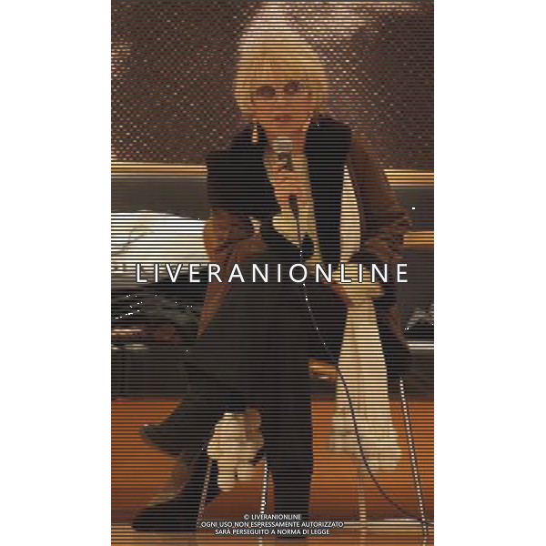 MILANO 25/11/2009 LIBRERIA FELTRINELLI PRESENTAZIONE DEL NUOVO LIBRO DI EUGENIO CAMPUS \'IL PETTINE SENZA DENTI\' OSPITE LA DRAMMATURGA E ATTRICE ITALIANA FRANCA RAME NELLA FOTO FRANCA RAME ©FIOCHI/AG ALDO LIVERANI SAS