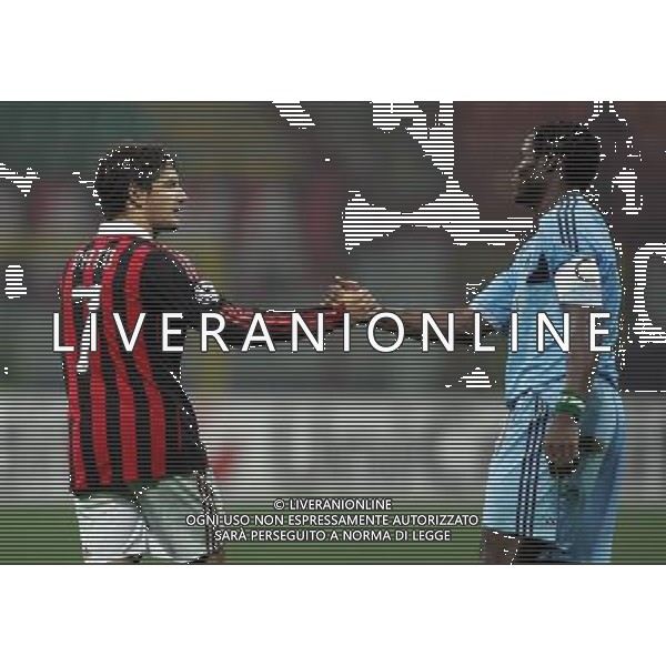 AC Milan - Olympique Marsiglia Champions League 2009/2010 Gruppo C MD5 Milano - 25.11.2009 Nella Foto: stretta di mano tra alexandre pato e taiwo a fine gara ©Luzzani-Ag. Aldo Liverani