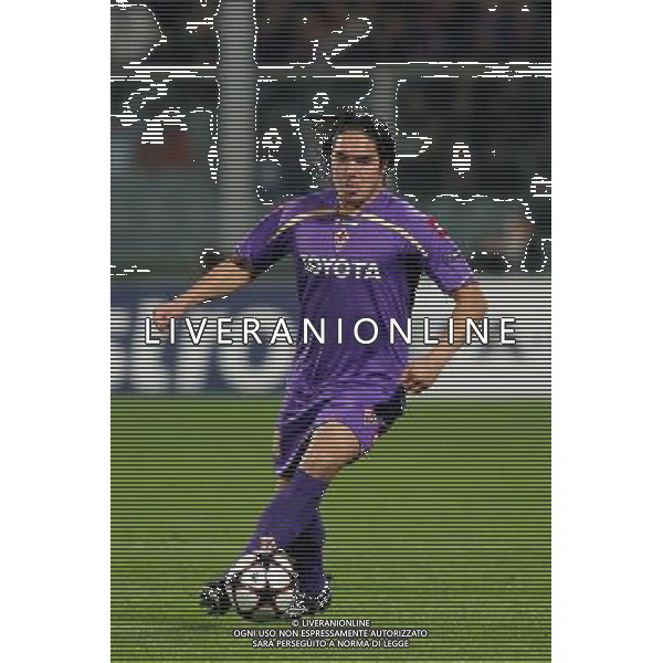 FIRENZE, 24/11/2009, CHAMPIONS LEAGUE 2009-2010 FIORENTINA OLYMPIQUE LIONE NELLA FOTO: MANUEL VARGAS FOTO AG. A. LIVERANI S.A.S.
