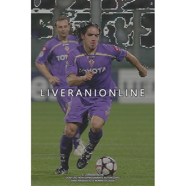 FIRENZE, 24/11/2009, CHAMPIONS LEAGUE 2009-2010 FIORENTINA OLYMPIQUE LIONE NELLA FOTO: MANUEL VARGAS FOTO AG. A. LIVERANI S.A.S.