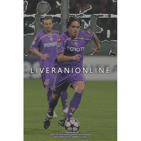 FIRENZE, 24/11/2009, CHAMPIONS LEAGUE 2009-2010 FIORENTINA OLYMPIQUE LIONE NELLA FOTO: MANUEL VARGAS FOTO AG. A. LIVERANI S.A.S.