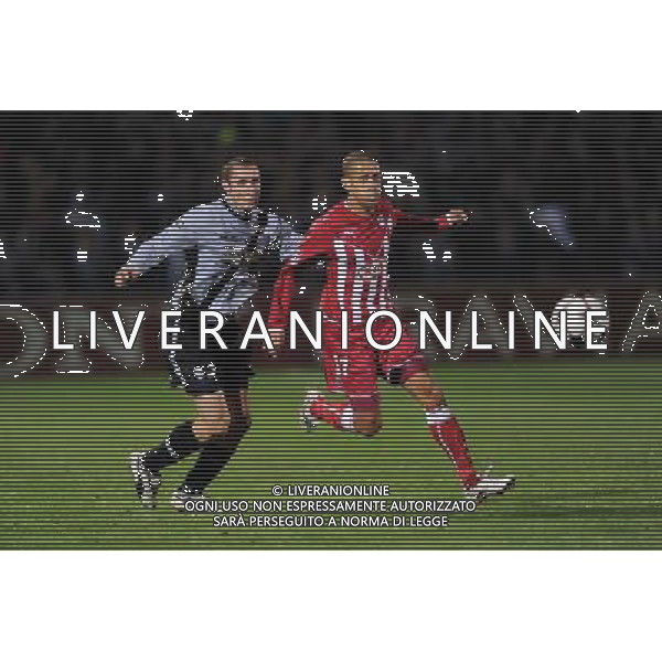 25-11-2009 Bordeaux (Francia) Sport-Calcio Bordeaux Juventus Champions League 2009/2010 Nella foto: chiellini e gouffran ag aldo liverani