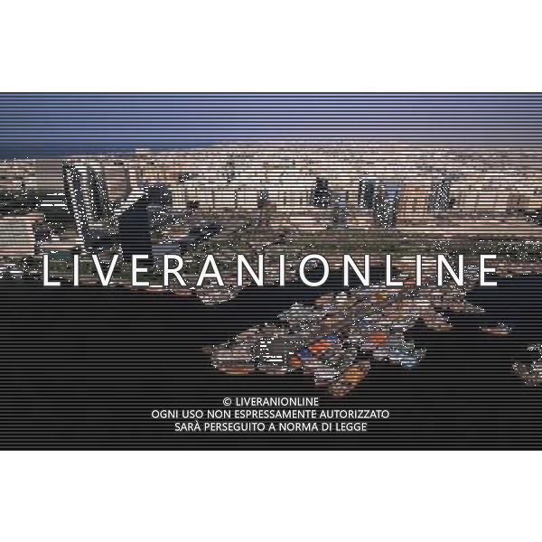 United Arab Emirates, Dubai, Dubai Creek, the traditional harbour and the business District (aerial view) Date: 21.02.2008 Ref: WP_B643_110477_0032 COMPULSORY CREDIT: World Pictures/Photoshot © PHOTOSHOT - AG. ALDO LIVERANI SAS ITALY ONLY DUBAI - EMIRATI ARABI