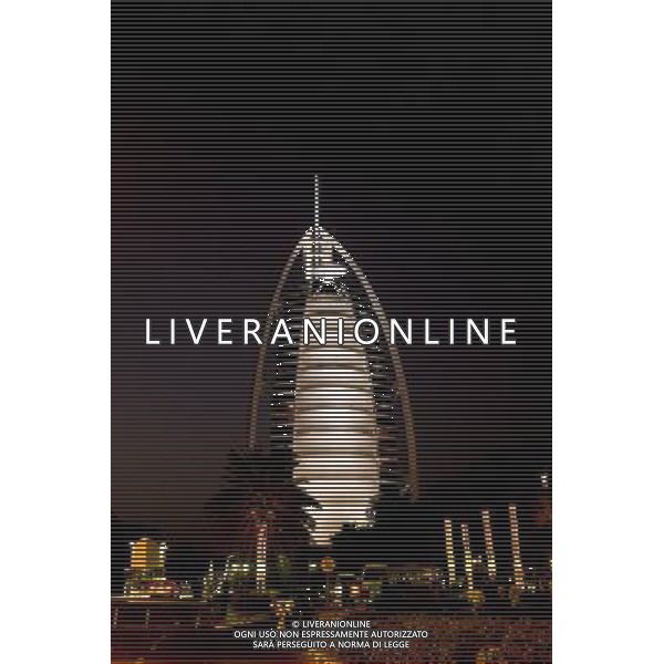Burj al-Arab, seven star hotel, Dubai, UAE, Arabian Peninsula, Middle East DUBAI - EMIRATI ARABI UNITI - HOTEL A 7 STELLE /Agenzia Aldo Liverani Sas - ITALY ONLY -