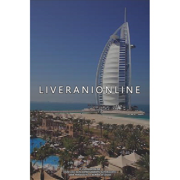 United Arab Emirates, Dubai, Burj Al Arab luxury hotel seen from Jumeirah Beach Hotel Date: 21.02.2008 Ref: WP_B643_110477_0005 COMPULSORY CREDIT: World Pictures/Photoshot DUBAI - EMIRATI ARABI UNITI /Agenzia Aldo Liverani Sas - ITALY ONLY -