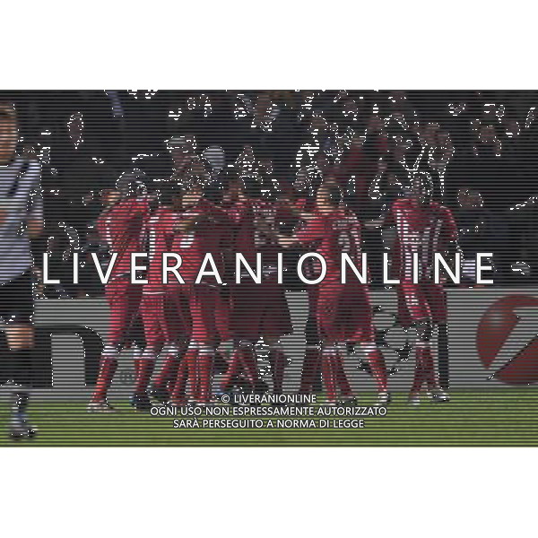 25-11-2009 Bordeaux (Francia) Sport-Calcio Bordeaux Juventus Champions League 2009/2010 Nella foto:Esultanza del bordeaux dopo il gol di Chamack AG ALDO LIVERANI