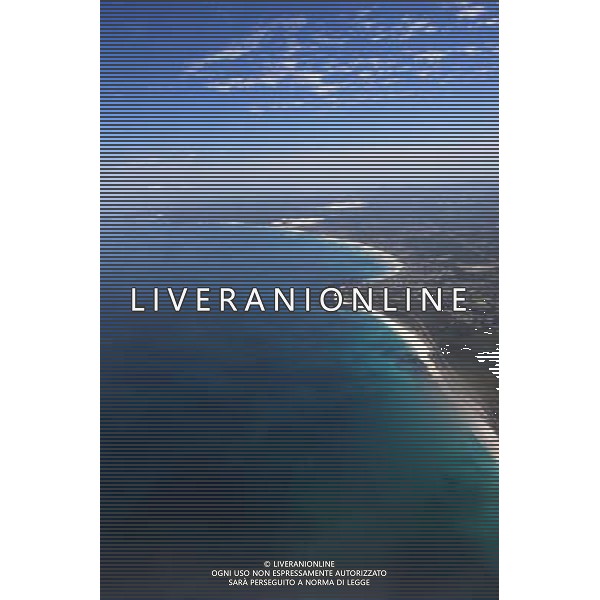Sorteggi della fase finale dei Mondiali di calcio Sud Africa 2010 - vedute aeree della citta\' e dell\'oceano atlantico 03.12.2009, Kapstadt, SŸdafrika, FIFA Fu§ball-Weltmeisterschaft 2010, World Cup, Cape Town, South Africa 2010, Final Draw, Auslosung, Ziehung, Flugzeug, Anflug aud die Stadt Kapstadt, Cape Town, die KŸste des Altantischen Ozeans copyright by firo sportphoto/Agenzia Aldo Liverani Sas - ITALY ONLY -