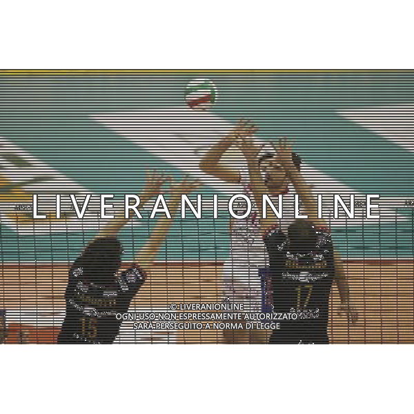 TREVISO 20/12/2009 SERIE A TIM VOLLEY SISLEY TREVISO-ITAS DIATEC TRENTINO NELLA FOTO:FRANCESCO CORSINI FOTO PAOLA GARBUIO/AG.ALDO LIVERANI