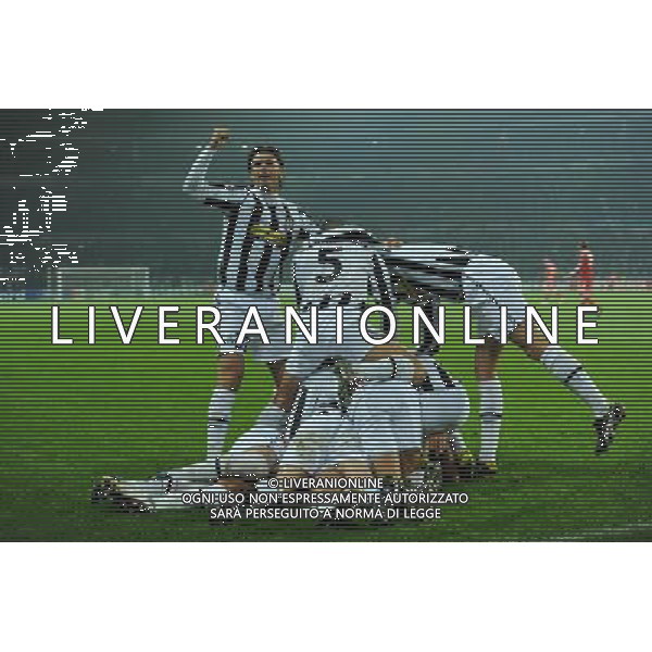 Juventus - Bayern Monaco Champions League 2009/2010 08-12-2009 Torino Nella foto: abbracci esultanza dopo il gol di david trezguet ©Manuela Viganti/Agenzia Aldo Liverani Sas 