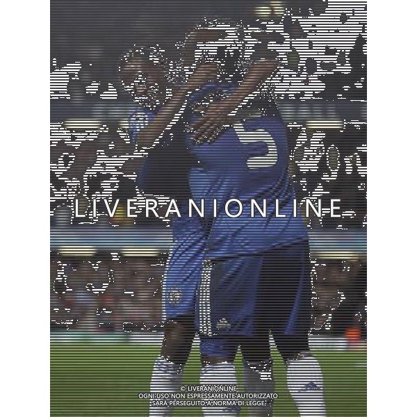 CHELSEA-APOEL NICOSIA CHAMPIONS LEAGUE 08/12/2009 NELLA FOTO Michael Essien -Gael Kakuta AG ALDO LIVERANI