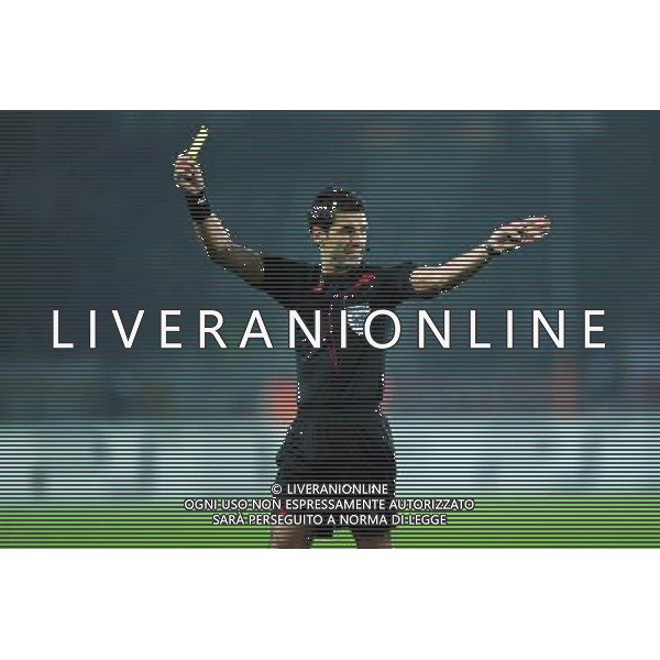 08-12-2009 Torino Sport-Calcio Juventus Bayern Monaco Champions League 2009/2010 Nella foto: l\'arbitro Busacca ©Alessandro Falzone/ag ALDO LIVERANI SAS
