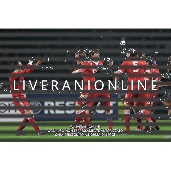 08-12-2009 Torino Sport-Calcio Juventus Bayern Monaco Champions League 2009/2010 Nella foto: l\'Esultanza del Bayern Monaco dopo il quarto gol di MARIO GOMEZ ©Alessandro Falzone/ag ALDO LIVERANI SAS