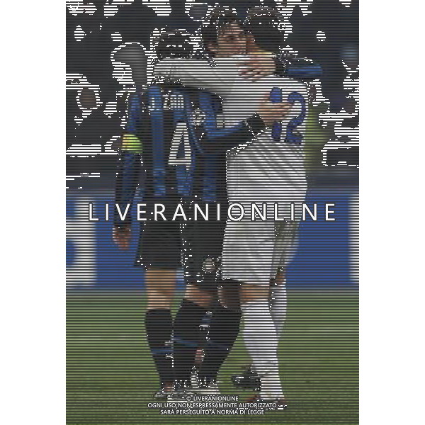 Champions League 2009/2010 Gruppo F MD6 Milano - 09.12.2009 FC Inter-FC Rubin Kazan Nella Foto: esultanza abbraccio di julio cesar e diego milito a fine gara ©luzzani-Ag. Aldo Liverani