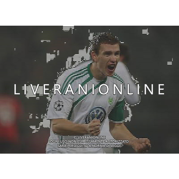 Champions League-Saison 2009/2010 VfL Wolfsburg - Manchester United 1:3 NELLA FOTO Edin Dzeko FOTO FIRO-AG ALDO LIVERANI ONLY ITALY
