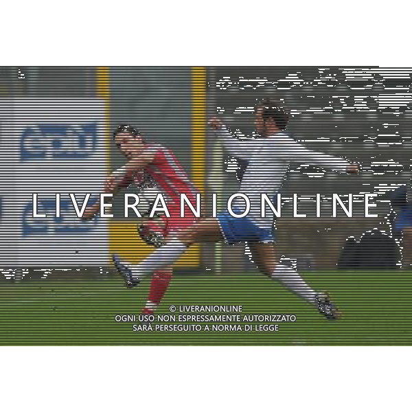 Campionato Lega PRO 1° Divisione Cremona 29-11-2009 Cremonese - Novara nella foto: Alberto Bianchi (Cremonese), a SX, e Marco Rigoni (Novara) foto Garavaglia - ag. Aldo Liverani sas