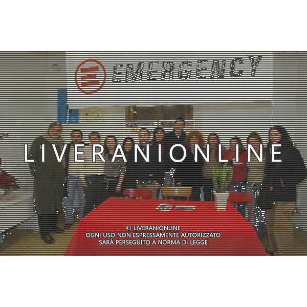 Gino Strada con la moglie ad Empoli per l\'inaugurazione della sede cittadina di Emergency FOTO GIANNI NUCCI-AGENZIA ALDO LIVERANI