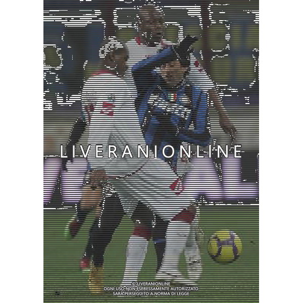 Milano 16-12-2009 Coppa Italia TIM CUP 2009/10 inter-livorno 1:0 nella foto diego alberto milito, nelson rivas e paixao marcus diniz ph marco luzzani/ag aldo liverani s.a.s.