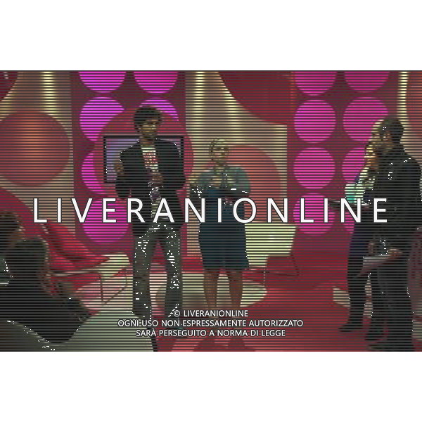 SALSA ROSA - TRASMISSIONE TV SU COMEDY CENTRAL IN ONDA IN ANTEPRIMA IL 6 GENNAIO 2009 E POI DALL\'11 GENNAIO 2009 NELLA FOTO: KATIA FOLLESA ( del duo KATIA \' VALERIA) incinta e BRUNO CABRERIZO © ANTONIO SORANO - AG. ALDO LIVERANI SAS