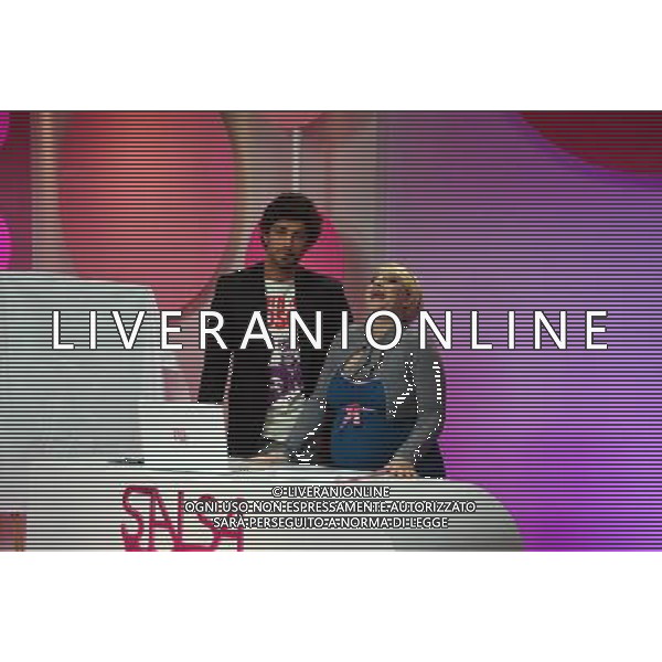 SALSA ROSA - TRASMISSIONE TV SU COMEDY CENTRAL IN ONDA IN ANTEPRIMA IL 6 GENNAIO 2009 E POI DALL\'11 GENNAIO 2009 NELLA FOTO: KATIA FOLLESA ( del duo KATIA \' VALERIA) incinta e BRUNO CABRERIZO © ANTONIO SORANO - AG. ALDO LIVERANI SAS
