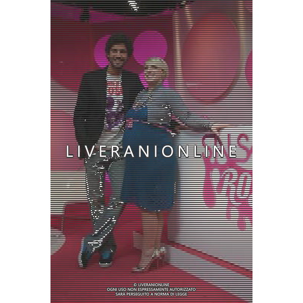 SALSA ROSA - TRASMISSIONE TV SU COMEDY CENTRAL IN ONDA IN ANTEPRIMA IL 6 GENNAIO 2009 E POI DALL\'11 GENNAIO 2009 NELLA FOTO: KATIA FOLLESA ( del duo KATIA \' VALERIA) incinta e BRUNO CABRERIZO © ANTONIO SORANO - AG. ALDO LIVERANI SAS