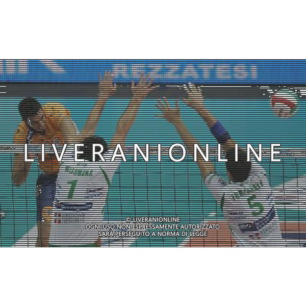 Monza 11-10-2009 Campionato pallavolo serie A TIM 2009/10 Acqua Paradiso Gabeca Monza-Bre Banca Lanutti Cuneo3:2 nella foto mauro gavotto, wout wijsmans e francesco fortunato ph marco luzzani/ag aldo liverani s.a.s.