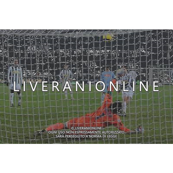 Juventus - Napoli 13-01-2010 Coppa Italia Tim Cup 2009/2010 Sport Calcio Nella foto: il gol di alessandro del piero su rigore ©Manuela Viganti/Agenzia Aldo Liverani Sas 