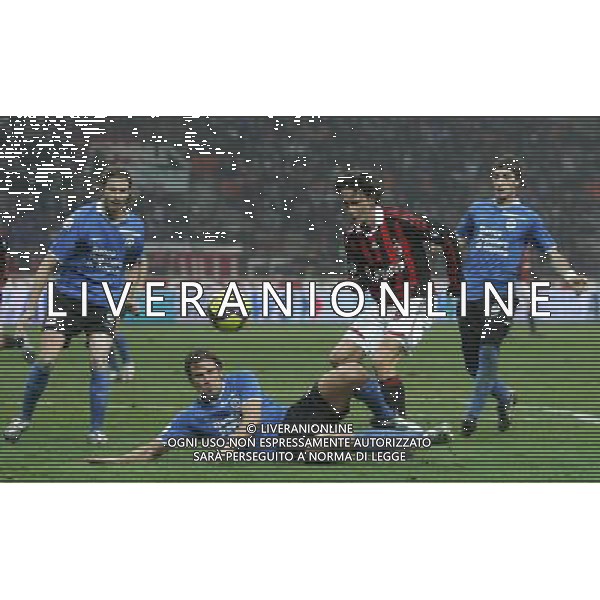 Milano 13-01-2010 Coppa Italia TIM CUP 2009/2010 Ottavi di Finale Milan-Novara 2 : 1 nella foto filippo inzaghi, matteo centurioni e carlarberto ludi ph marco luzzani/ag aldo liverani s.a.s.