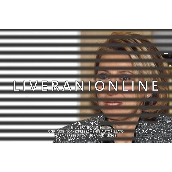 MILANO 16/12/03 MUSEO SCIENZA E TECNICA - PRESENTAZIONE DEL PROGRAMMA DI RAIDUE VOLAVA L ANNO NELLA FOTO: GIOVANNA MILELLA FOTO DE GRANDIS/AGENZIA ALDO LIVERANI 