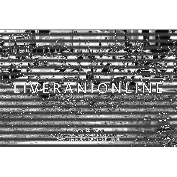 Haiti nazione dell\'America, isola del mar dei Caraibi: Haiti e\' il paese piu\' povero delle Americhe nella foto la popolazione e abitanti del luogo al mercato nella capitale Port au Prince ©archivio Giovanni Liverani/Agenzia Aldo Liverani Sas