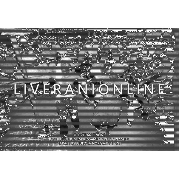 Haiti nazione dell\'America, isola del mar dei Caraibi: Haiti e\' il paese piu\' povero delle Americhe nella foto la popolazione e abitanti del luogo durante un rito woodoo retrospettiva ©archivio Giovanni Liverani/Agenzia Aldo Liverani Sas