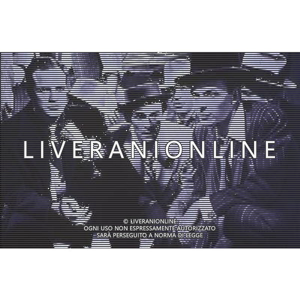 Scene del Film \'Bulli e Pupe\' del 1955 nella foto Marlon Brando, Frank Sinatra Agenzia Aldo Liverani Sas