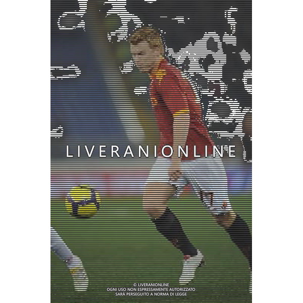 AS Roma vs Catania 26/01/2010 Coppa Italia TIM CUP 2009/2010 - Quarti di Finale nella foto: John Arne RIISE ph. Corradetti / ©Agenzia Aldo Liverani Sas